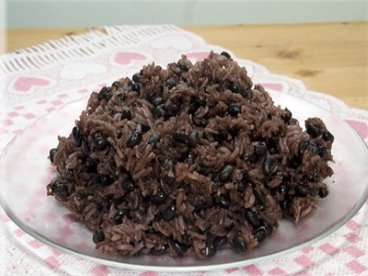 Xôi đậu đen có mùi thơm dễ chịu, ăn rất ngon và bổ